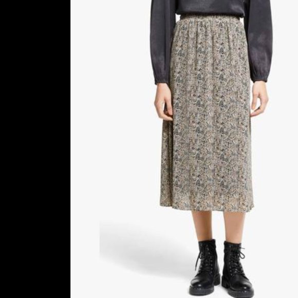 AWARE by vero moda comfy, flowy josephine printed midi skirt - Picture 7 of 7